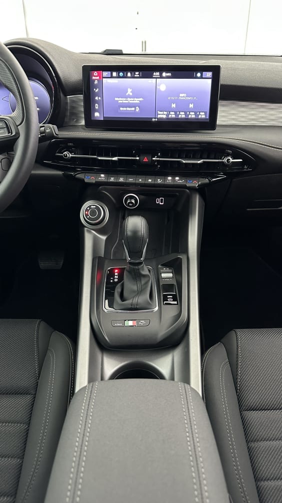 Alfa Romeo Tonale TONALE 1.3 Hybride Rechargeable PHEV 280ch AT6 Ti Bleu Misano