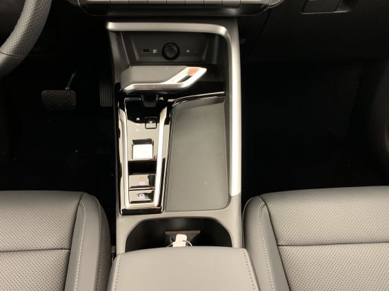 MG ZS 1.5 L Hybrid+ 197 ch Luxury Cosmic Silver 