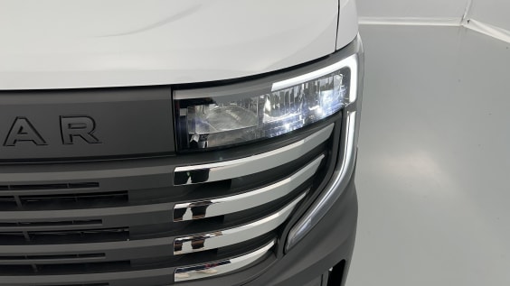 Nissan Interstar INTERSTAR 3T5 L2H2 2.0 DCI 130ch N-Connecta Blanc Minéral