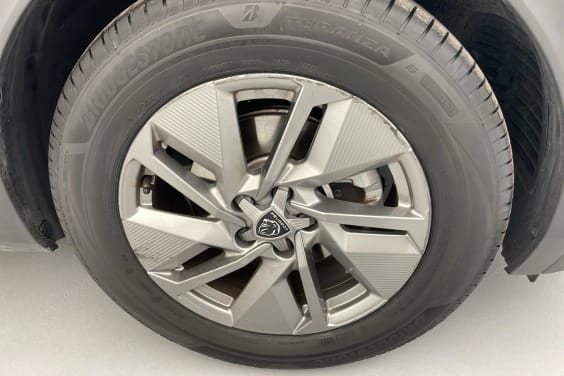 Peugeot 408 Hybrid 136 e-DCS6 Allure gris artense