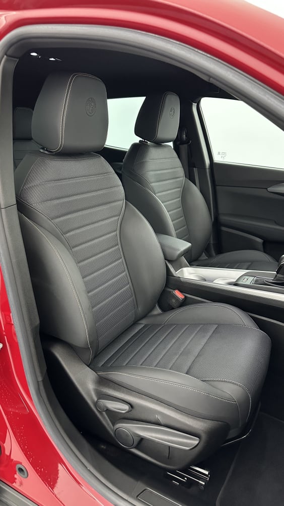 Alfa Romeo Tonale TONALE 1.3 Hybride Rechargeable PHEV 280ch AT6 Ti Rouge Alfa