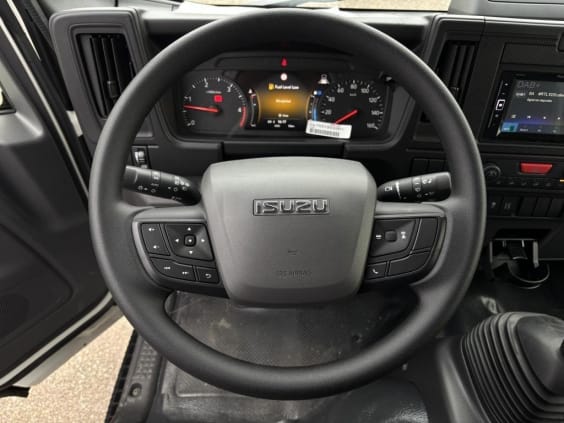 Isuzu M27 SERIE BLEU H 3350 Blanc