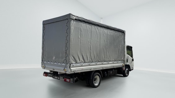 Isuzu M27 SERIE BLEU H 3350 Blanc