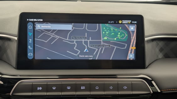 MG MG3 1.5 L Hybrid+ 195 ch Luxury Pebble Black