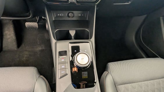 MG MG3 1.5 L Hybrid+ 195 ch Luxury Pebble Black