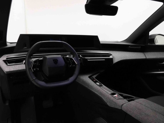 Peugeot 5008 145 e-DCS6 HYBRID Allure 7PL Blanc