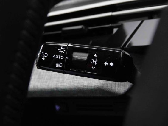 Peugeot 5008 145 e-DCS6 HYBRID Allure 7PL Blanc