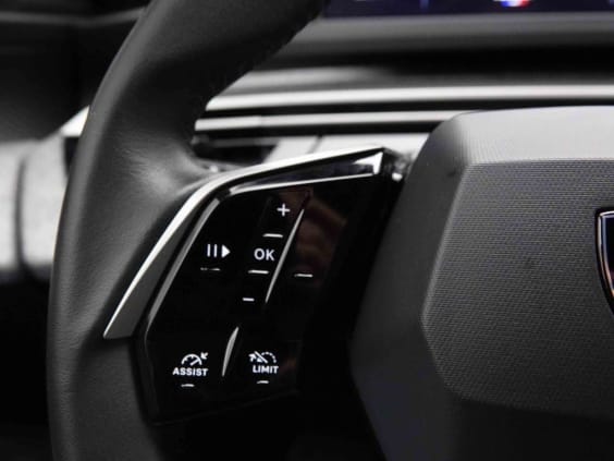 Peugeot 5008 145 e-DCS6 HYBRID Allure 7PL Blanc