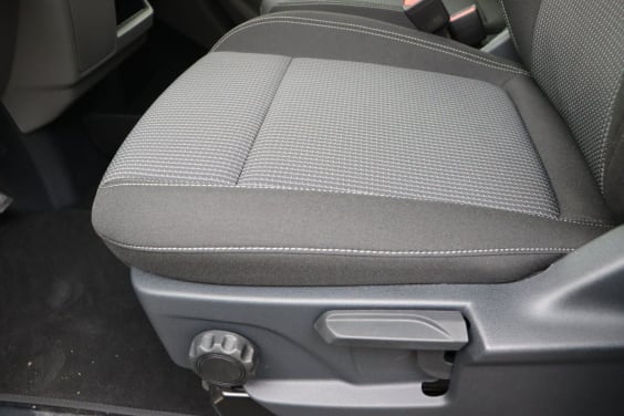 Volkswagen Transporter T7 Double cabine 3500 mm 2,0 TDI 170 hp 4MOTION Aut. Black