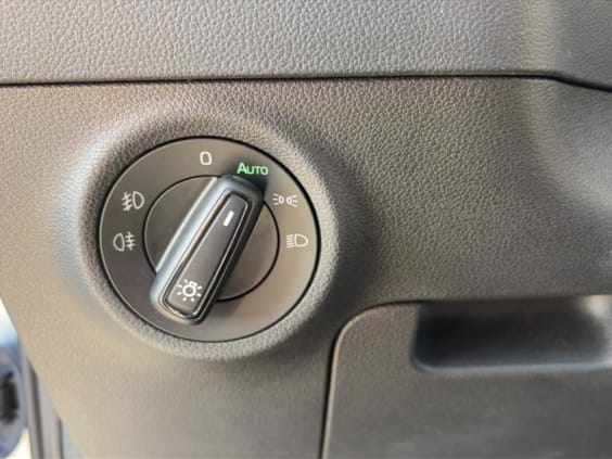 Skoda Karoq 1.5 tsi 150 selection dsg7 Gris