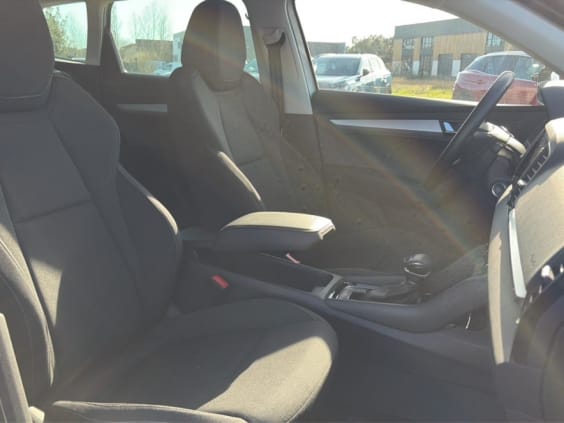 Skoda Karoq 1.5 tsi 150 selection dsg7 Gris