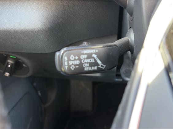 Skoda Karoq 1.5 tsi 150 selection dsg7 Gris