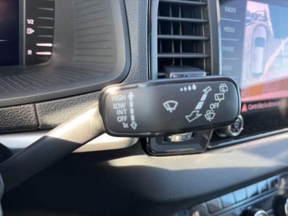 Skoda Karoq 1.5 tsi 150 selection dsg7 Gris
