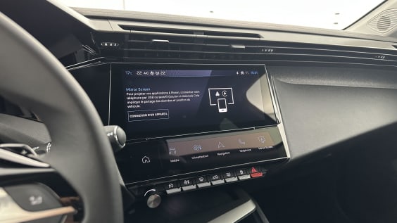 Peugeot 308 308 1.2 Hybrid 136ch Allure e-DCS6 Blanc Okenite