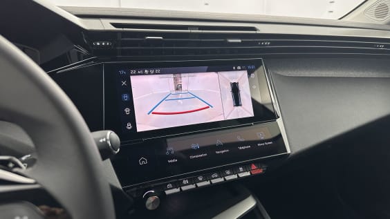 Peugeot 308 308 1.2 Hybrid 136ch Allure e-DCS6 Blanc Okenite