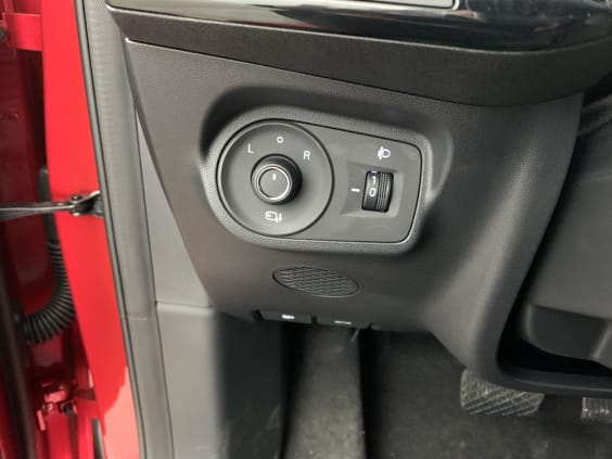 MG MG3 1.5 L Hybrid+ 195 ch Comfort Diamond Red
