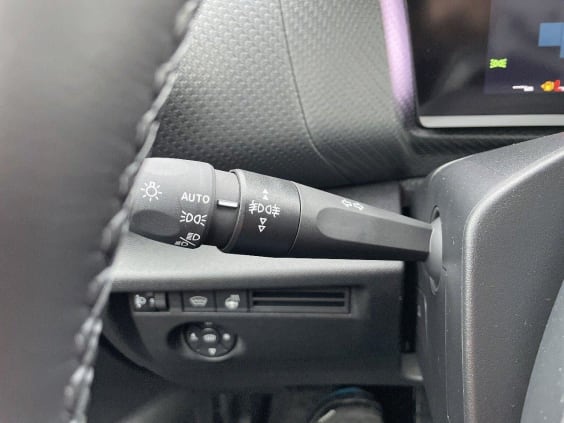 Citroën C4 PureTech 130 EAT8 Max Gris Platinium Metal