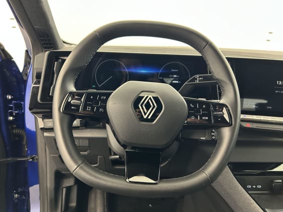 Renault Austral E-Tech hybrid 200 Evolution Bleu