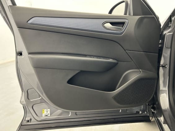 Renault Arkana mild hybrid 140 EDC FAP - 22 Evolution Gris
