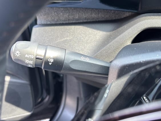Peugeot 408 1.2 puretech 130 allure eat8 Noir