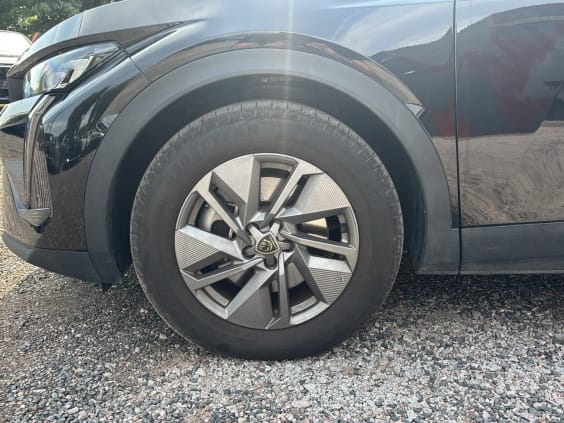Peugeot 408 1.2 puretech 130 allure eat8 Noir