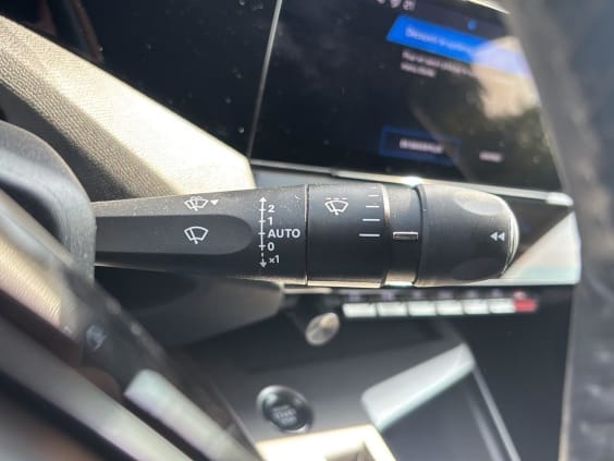 Peugeot 408 1.2 puretech 130 allure eat8 Noir