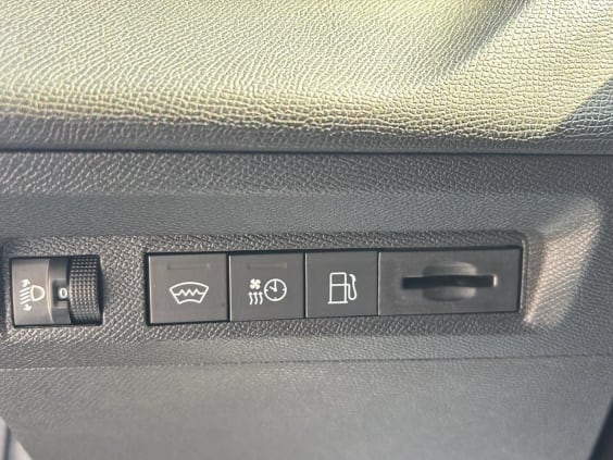 Peugeot 408 1.2 puretech 130 allure eat8 Noir
