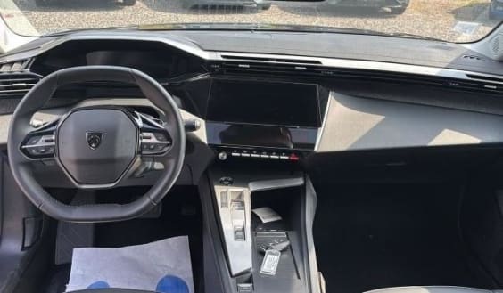 Peugeot 408 1.2 puretech 130 allure eat8 Noir
