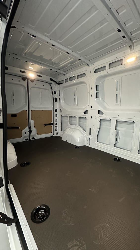 Nissan Interstar INTERSTAR 3T5 L2H2 2.0 DCI 130ch N-Connecta Blanc Minéral