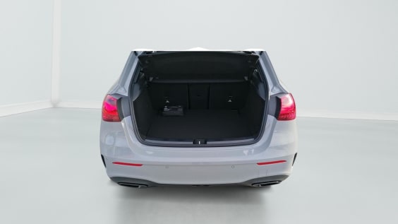 Mercedes-Benz CLASSE A 200 D 8G-DCT AMG LINE EXCLUSIVE DESIGN Gris Alpine
