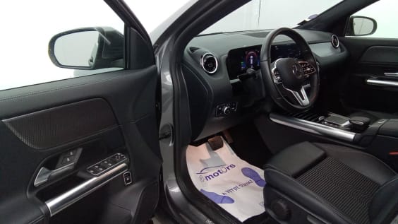 Mercedes-Benz GLA 250 E 8G-DCT BUSINESS LINE Gris Montagne Métallisé