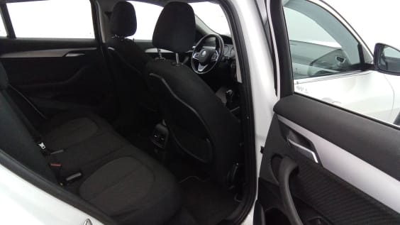BMW X2 F39 X2 SDRIVE 18I 136 CH BVM6 BUSINESS DESIGN Mineralweiss