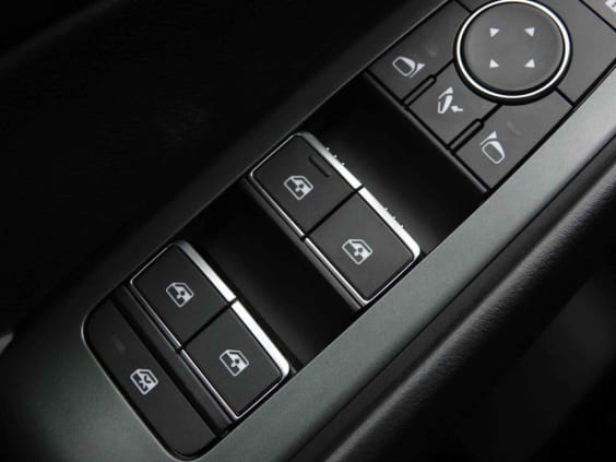 Nissan QASHQAI 1.3 DIG-T MHEV 158 X-Tronic N-Connecta Gris