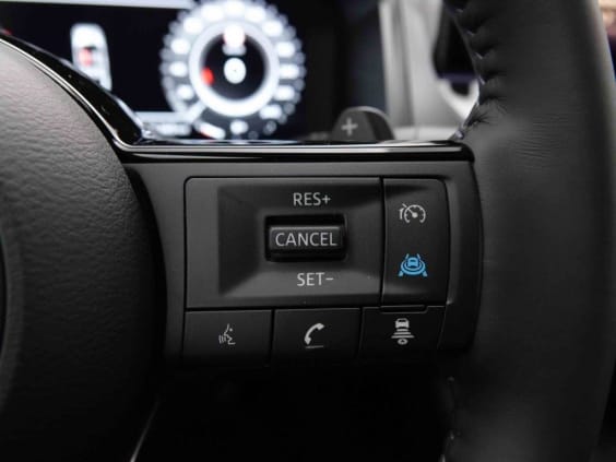Nissan QASHQAI 1.3 DIG-T MHEV 158 AUT N-CONNECTA Argent