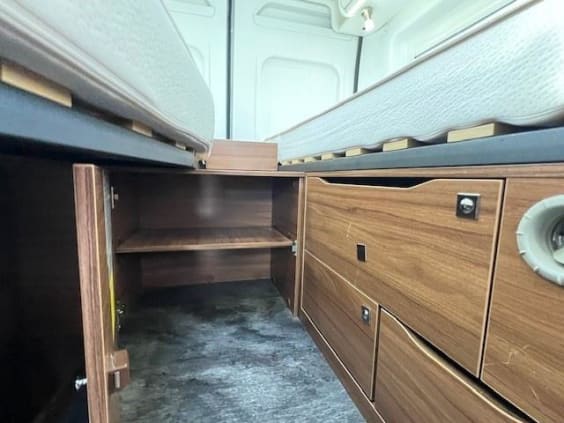 PILOTE V 630 Lits Jumeaux FIAT DUCATO 2.3L 130 CV BVA Blanc