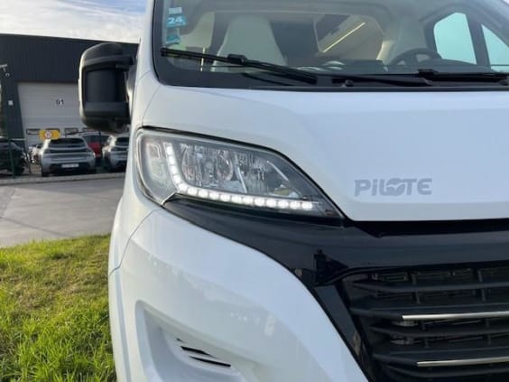 PILOTE V 630 Lits Jumeaux FIAT DUCATO 2.3L 130 CV BVA Blanc