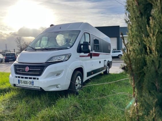 PILOTE V 630 Lits Jumeaux FIAT DUCATO 2.3L 130 CV BVA Blanc