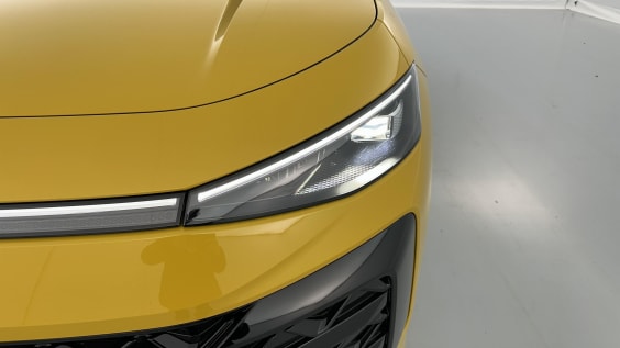 Volkswagen T-roc T-ROC 1.5 eTSI EVO2 Hybrid 150ch R-Line DSG7 Jaune Canary