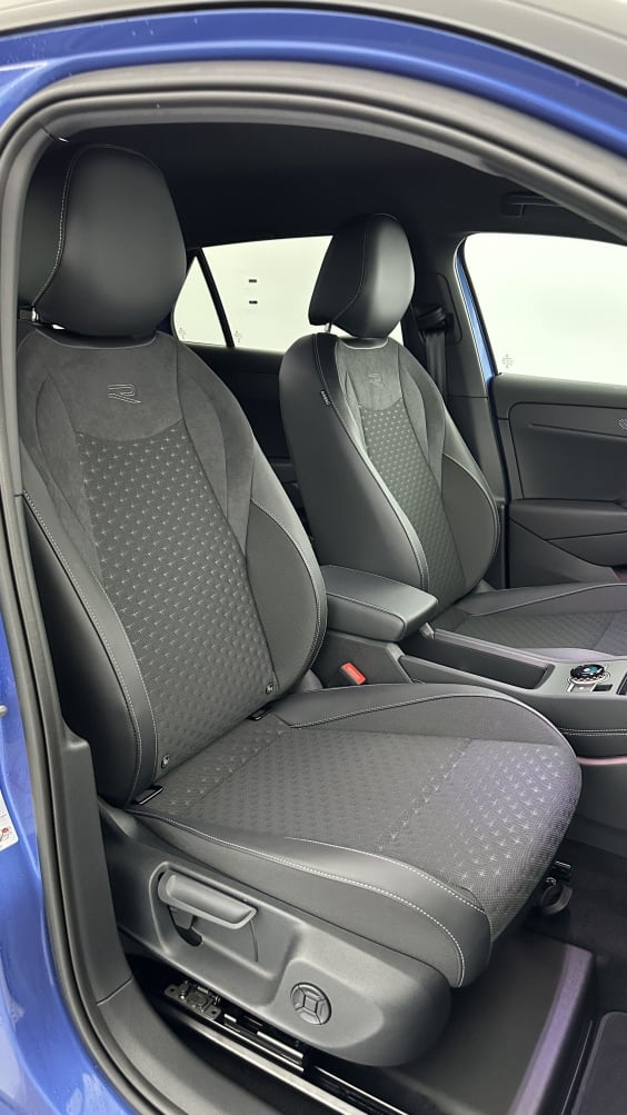 Volkswagen T-roc T-ROC 1.5 eTSI EVO2 Hybrid 150ch R-Line DSG7 Bleu Celeste
