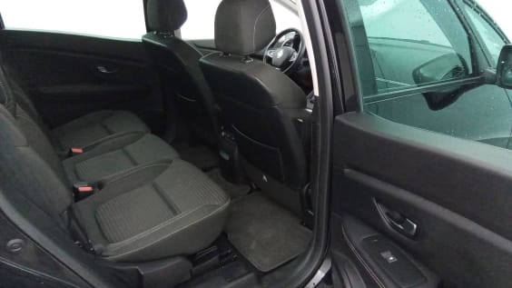 Renault Grand Scenic IV Grand Scenic TCe 140 EDC Evolution Noir Etoile