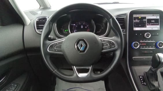 Renault Grand Scenic IV Grand Scenic TCe 140 EDC Evolution Noir Etoile