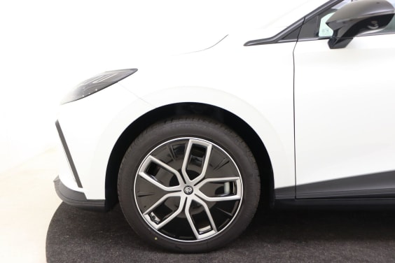 MG MG4 Trophy Extended Range EV 77 kWh 6AT RWD White