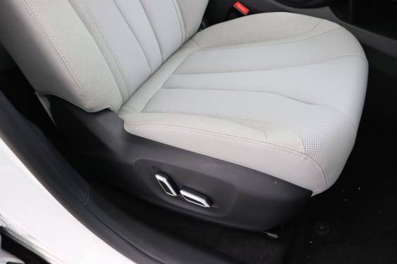 MG MARVEL R Luxury EV 70 kWh RWD White