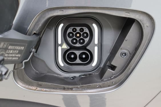 MG MG4 Luxury X Power EV 64 kWh 6AT AWD Grey