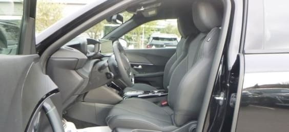 Peugeot 2008 Hybrid 145 e-DCS6 GT Noir Perla Nera