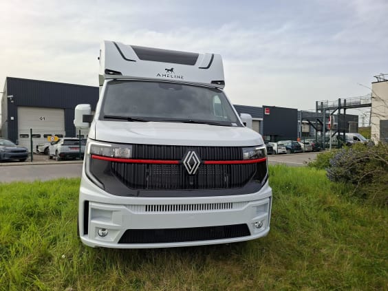 Ameline HARAS 5 PLACES RENAULT MASTER -  DCI 170 CV - 2.0 L - L4 -  BVA Blanc