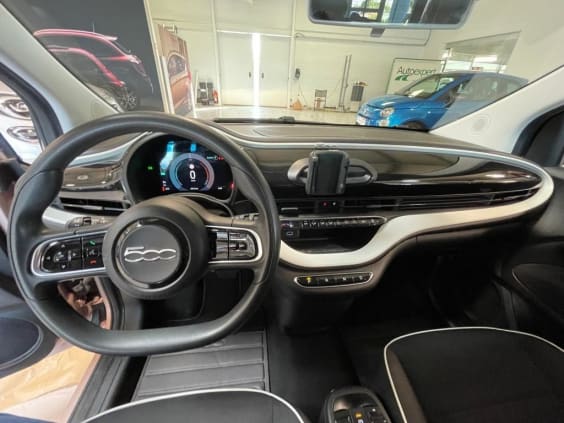 Fiat 500e Berline 500 e 95 ch Nouvelle 500 Rose
