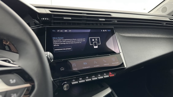 Peugeot 308 308 1.2 Hybrid 136ch Allure e-DCS6 Blanc Okenite
