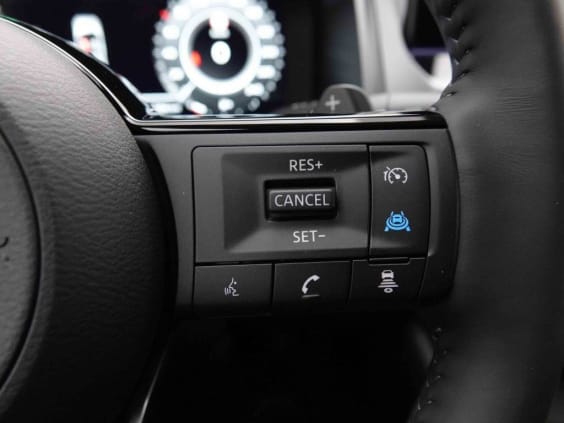 Nissan QASHQAI 1.3 DIG-T MHEV 158 X-Tronic N-Connecta Gris
