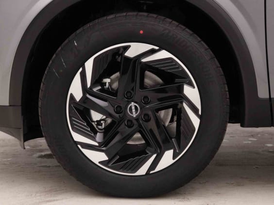Nissan QASHQAI 1.3 DIG-T MHEV 158 X-Tronic N-Connecta Gris